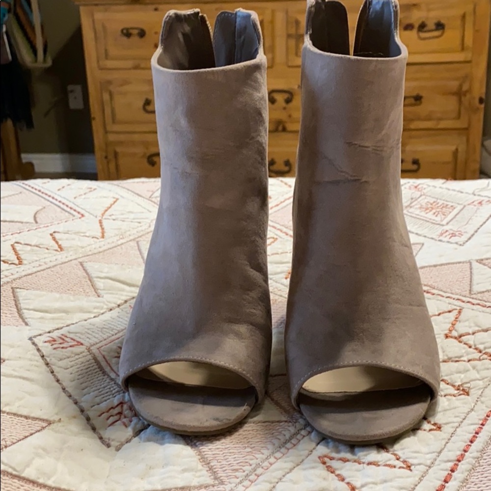 Bar III block heel booties